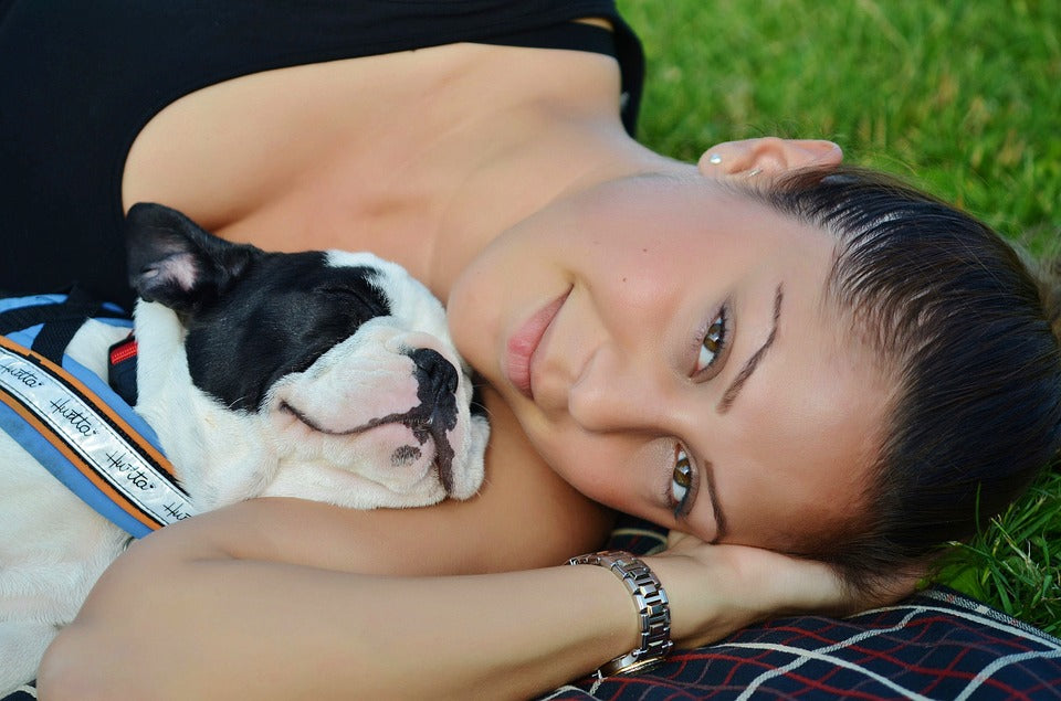 WHY WOMEN SLEEP BETTER NEXT TO THEIR DOGS