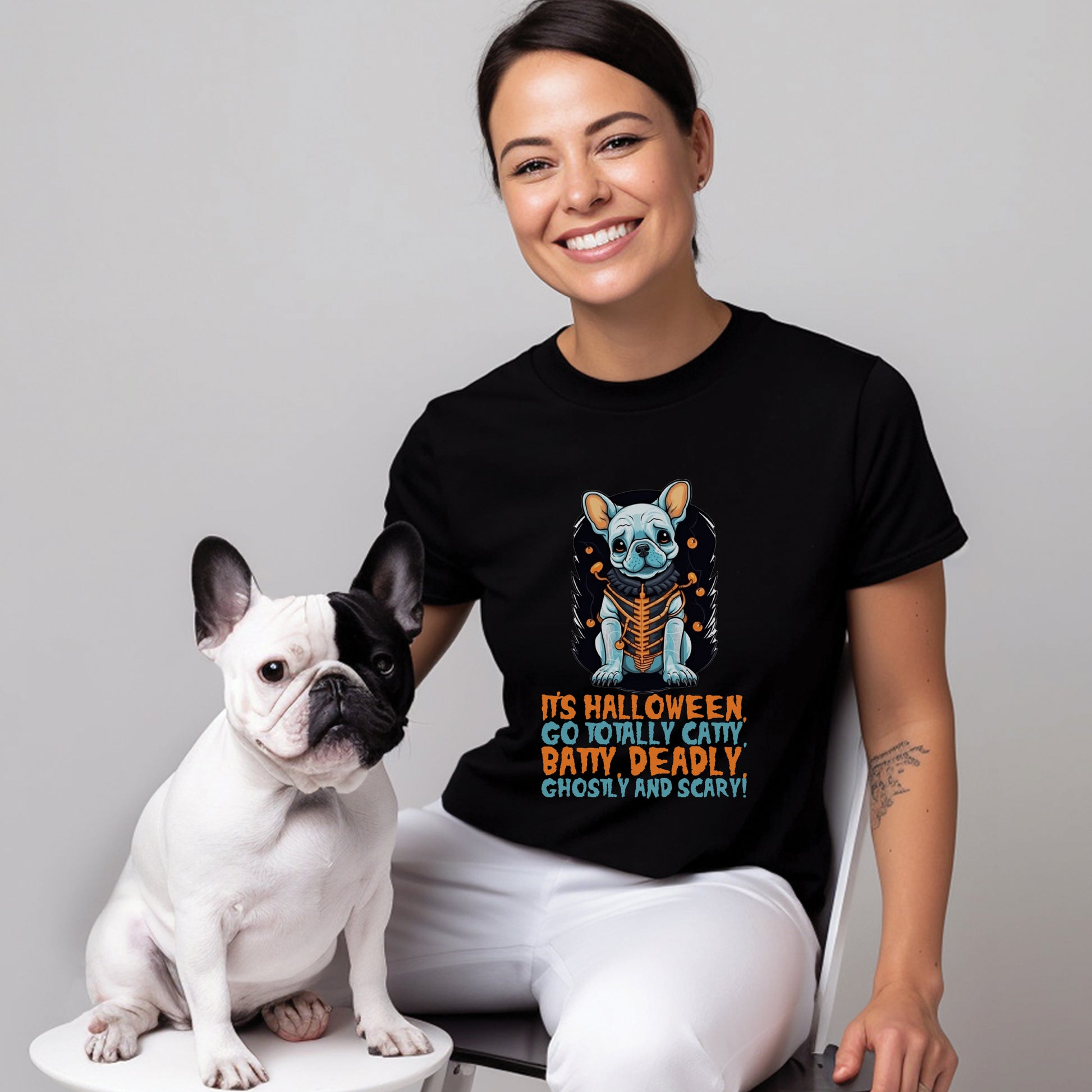 Halloween Bulldog - Unisex T-Shirt