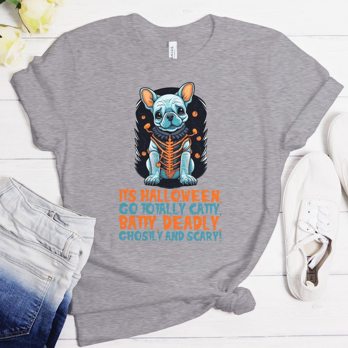 Spooktacular Halloween Bulldog - T-Shirt